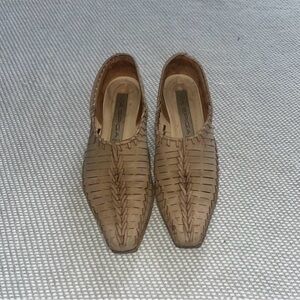 Vintage Via Spiga Tan Beige Point Toe Woven Braided Nubuck Italian Block Heel 7